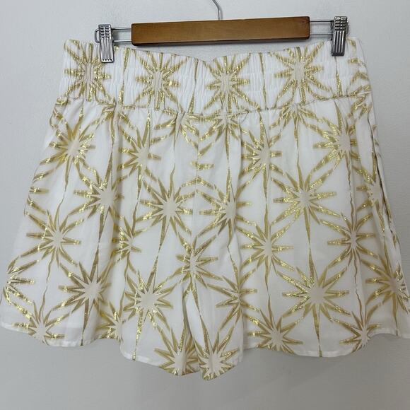 Emily McCarthy Gold Burst Party Shorts Women’s Size Medium White Metallic Dressy - Picture 6 of 11